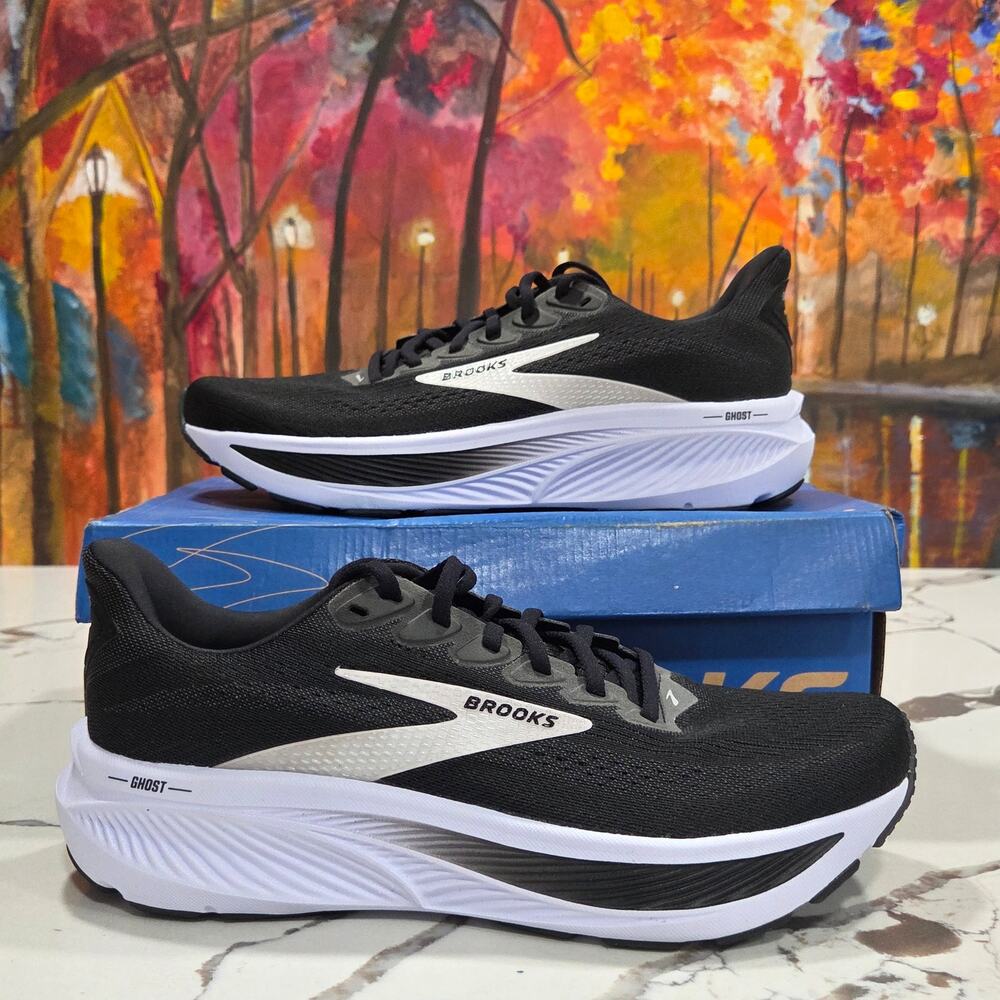 Brooks Ghost 17 Black White Men's Size 10 Running Shoes
